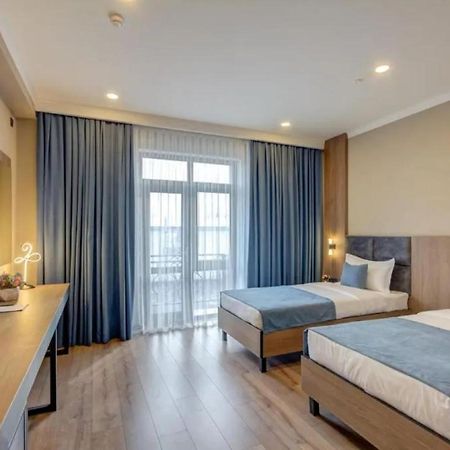 Sara Boutique Hotel Bishkek Exterior photo