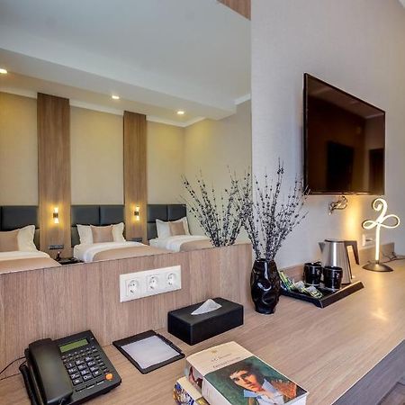 Sara Boutique Hotel Bishkek Exterior photo