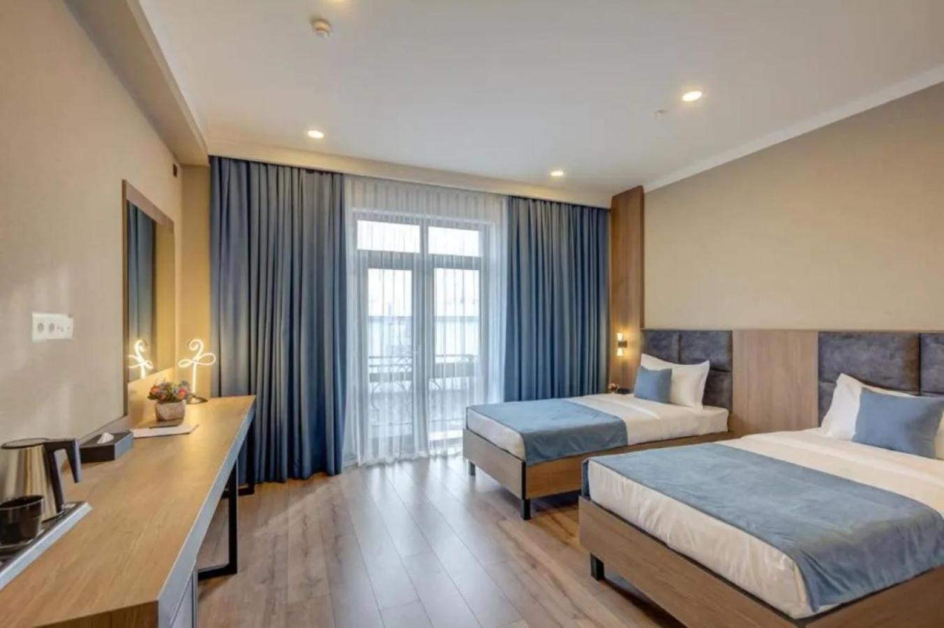 Sara Boutique Hotel Bishkek Exterior photo