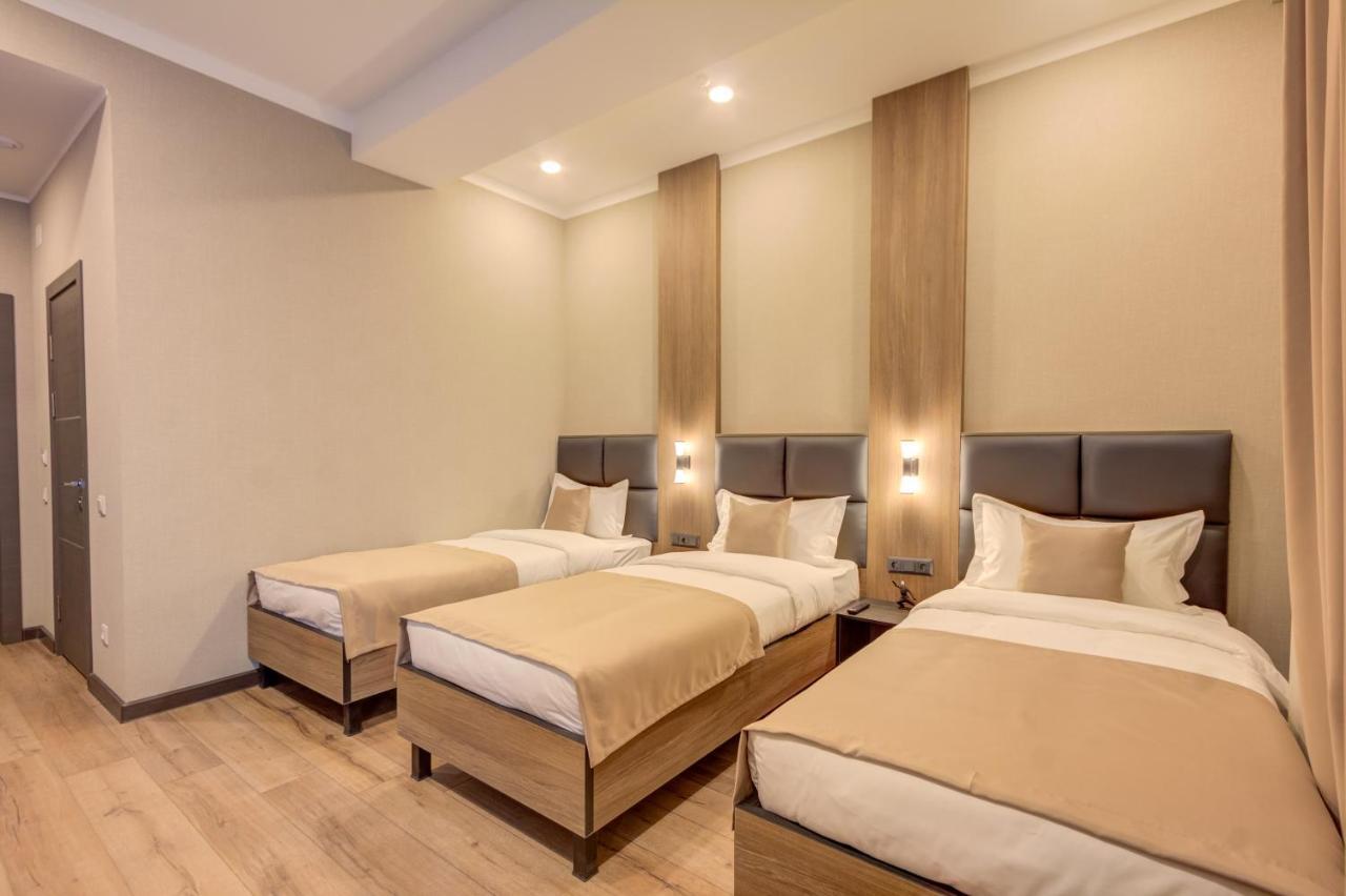 Sara Boutique Hotel Bishkek Exterior photo