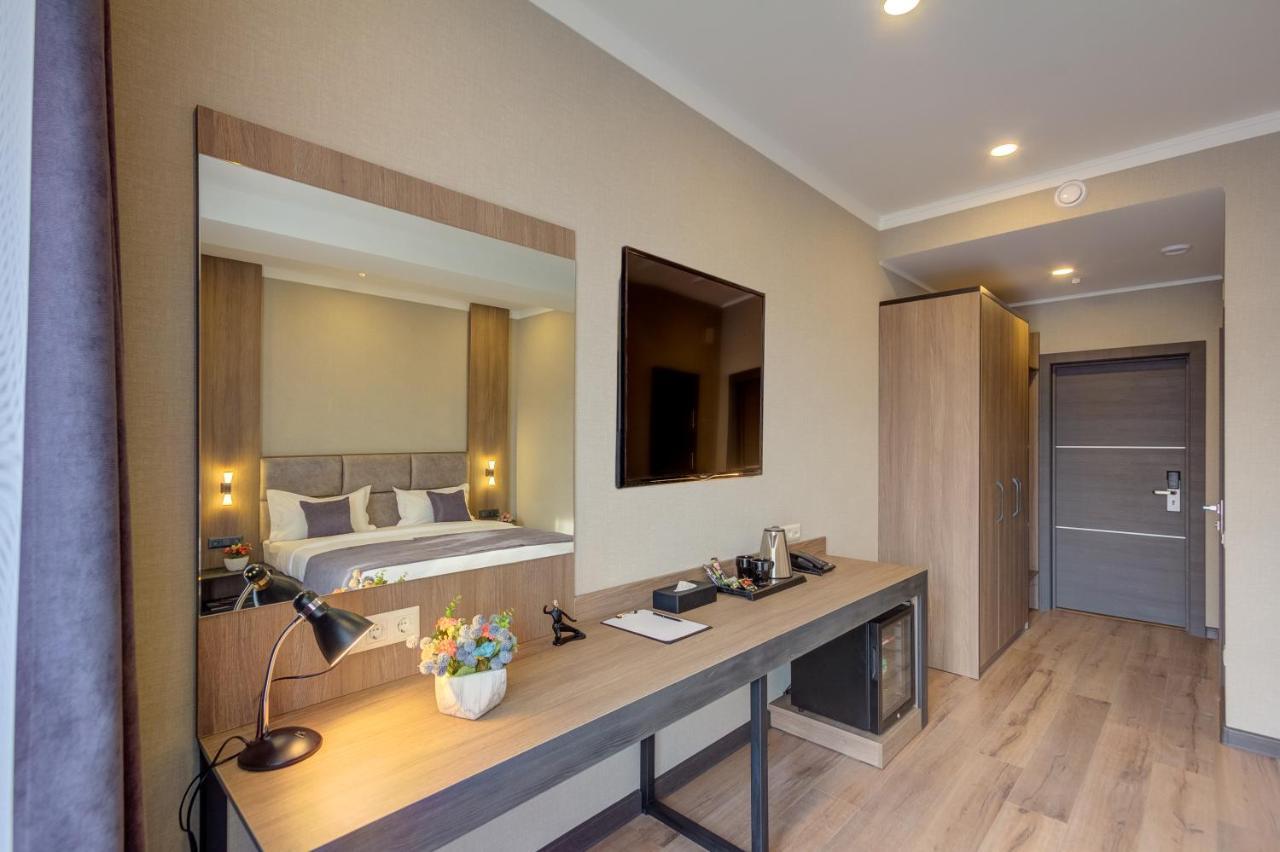 Sara Boutique Hotel Bishkek Exterior photo